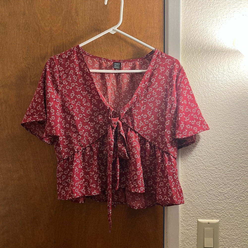 SHEIN Red Flutter Sleeve Crop Blouse